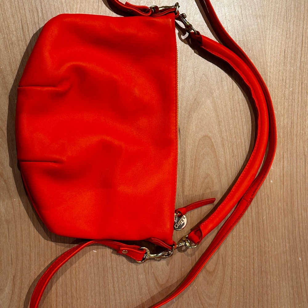 Clare V. Petit Moyen - Picture 7 of 8
